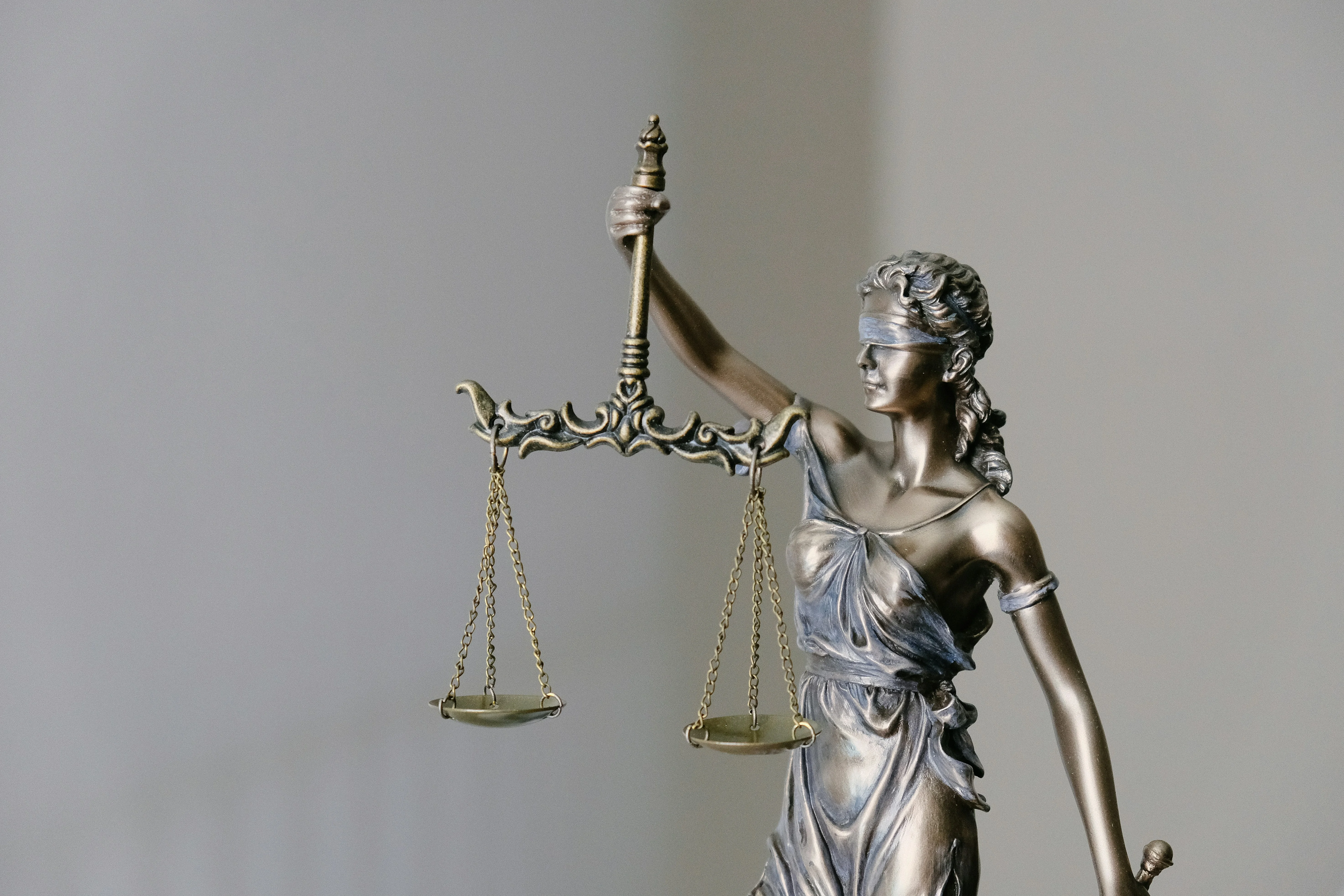 How to implement SEO For Legal Services Industry?